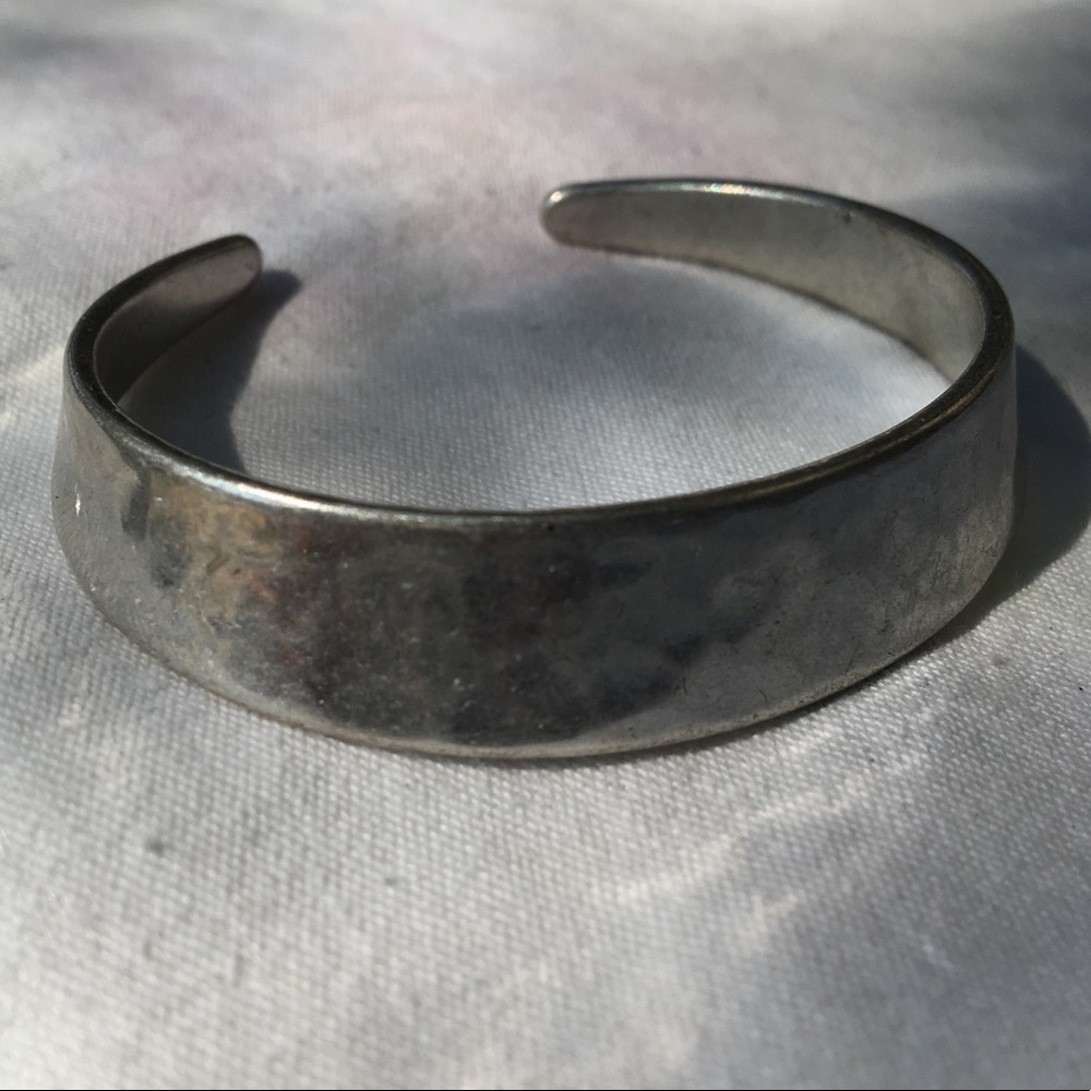 LUCKY BRAND HAMMERED SILVER CUFF BRACELETTE
